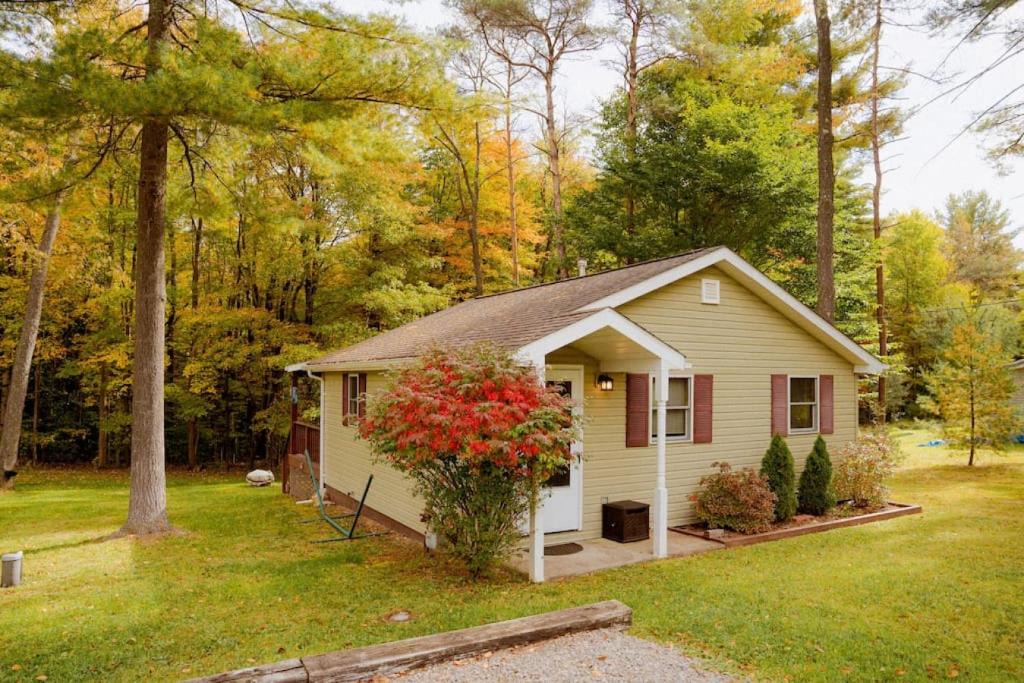 Vowinckel House | Cozy Cottage near Cook Forest Park, ANF