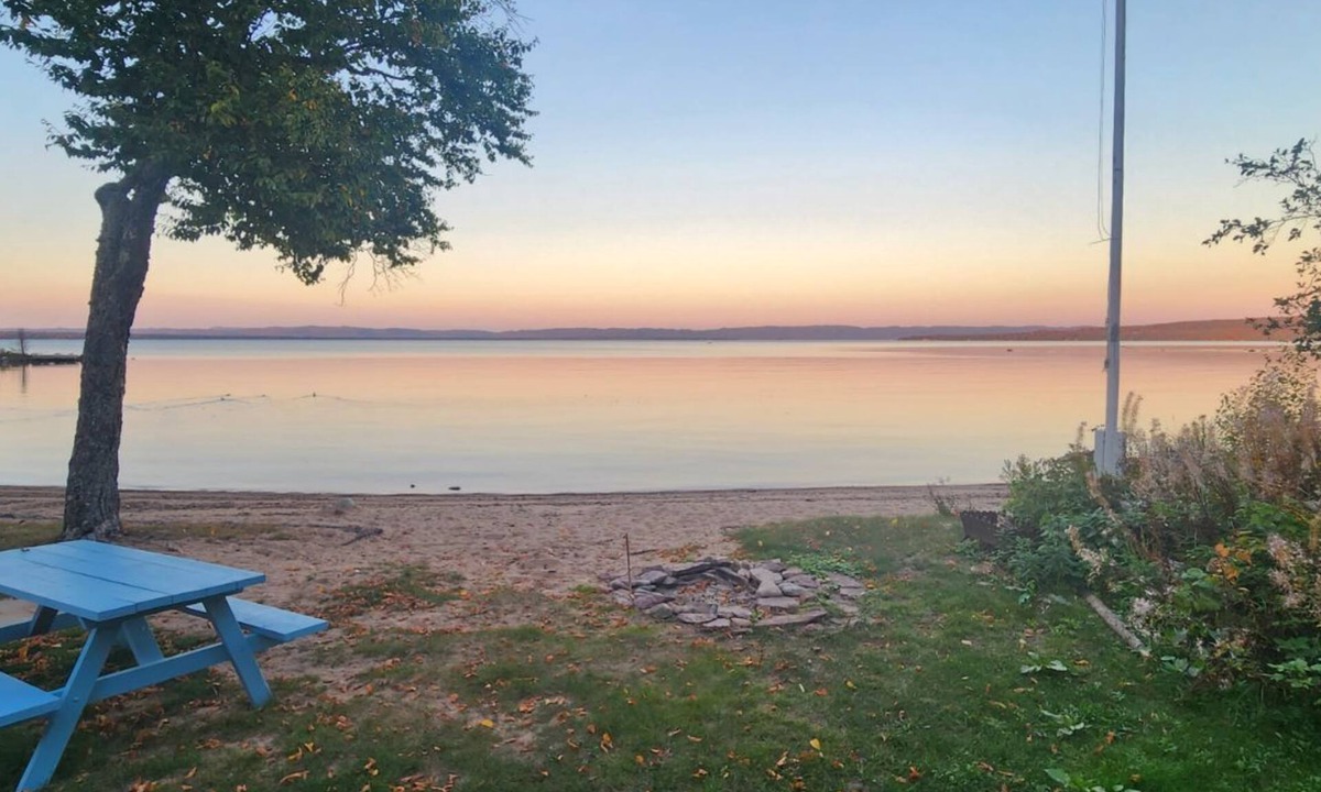 Batchawana Bay House | Cozy Cottage on Lake Superior with Private Beach