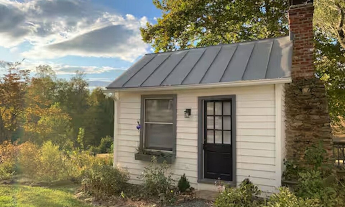 Batesville Cottage | Cozy Cottage Perfect for a Charming Charlottesville