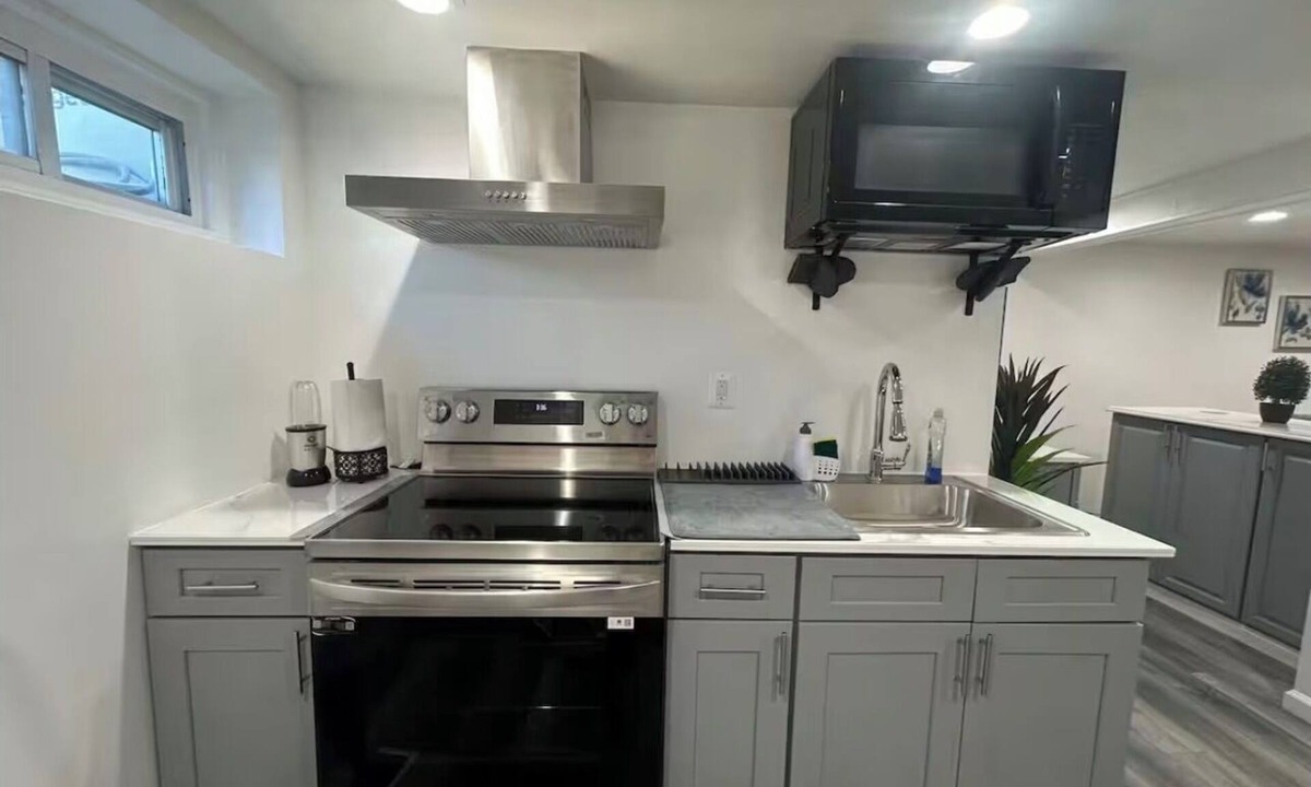 Hempstead House | Cozy Cottage