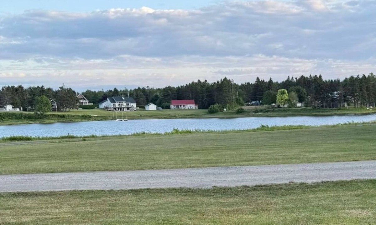 Richibucto Cottage | "Cozy Cottage" Where Small is the New Spacious!