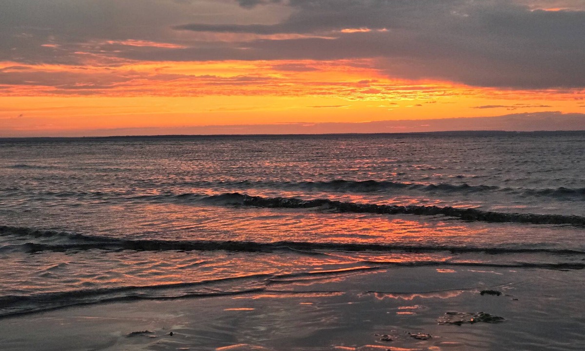 Grand Barachois Cottage | Cozy cottage with private beach access. Family and pet friendly!