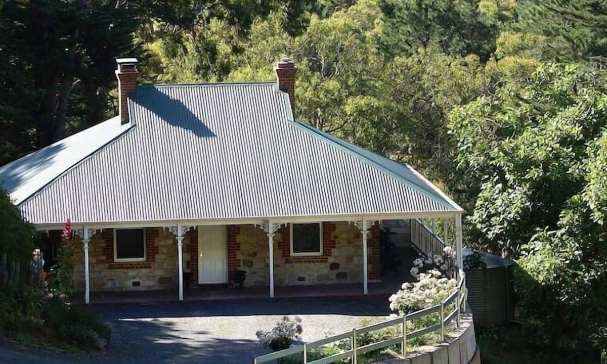 Basket Range House | Cozy cottage with breakfast