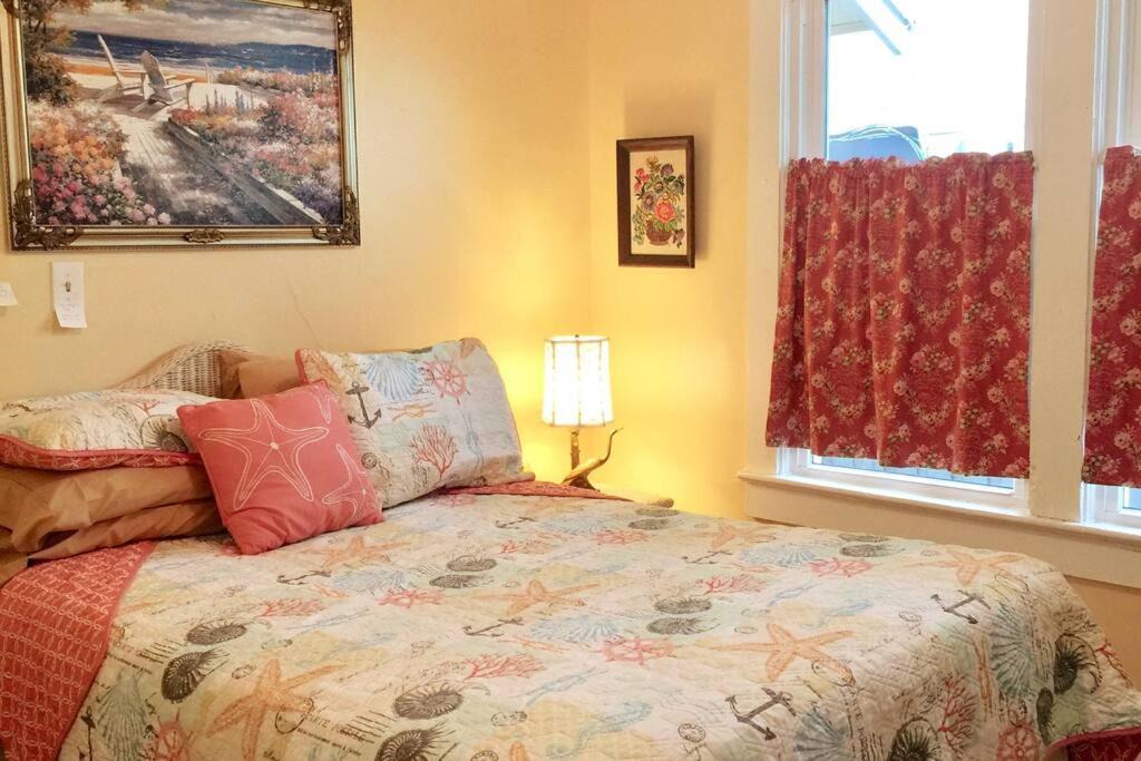 Surfside Historic District House | Cozy Cottages on Beachside Compound