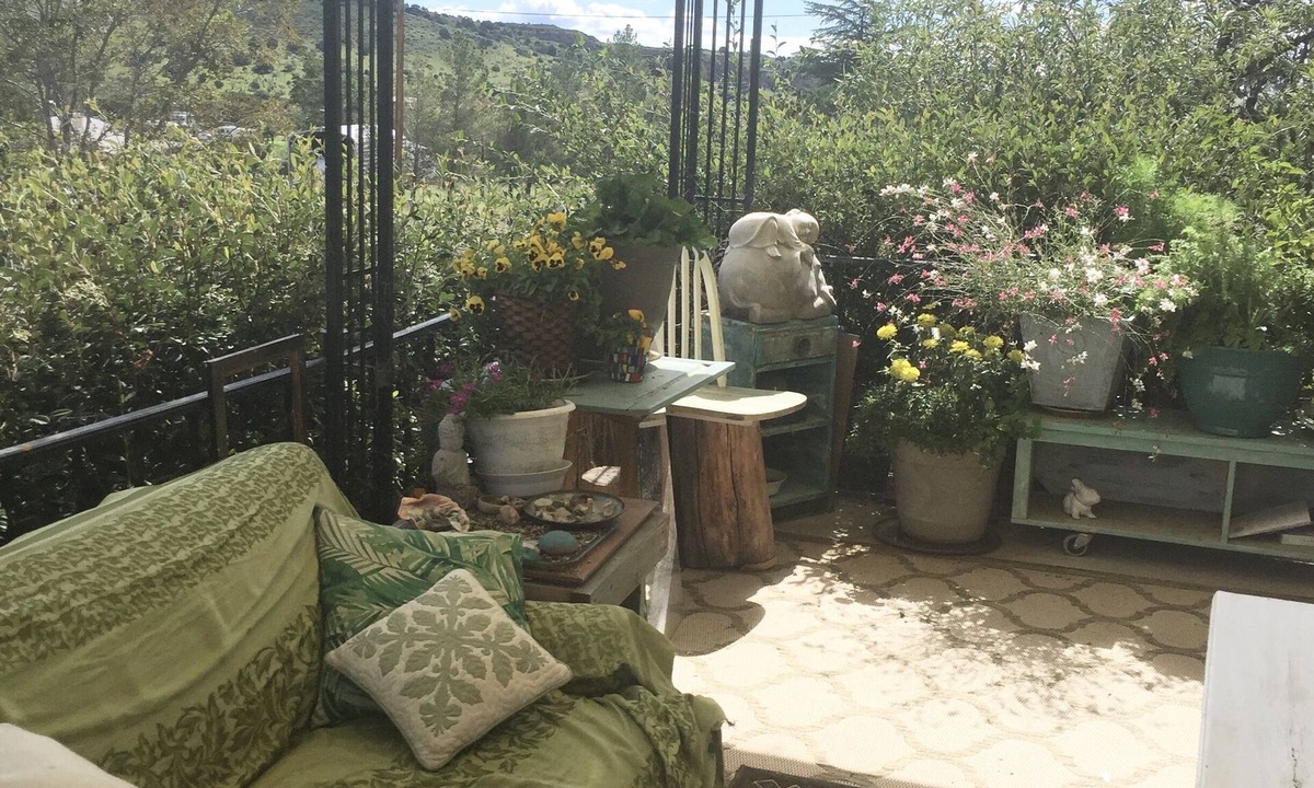 Tyrone House | Cozy country house 7 minutes from town.