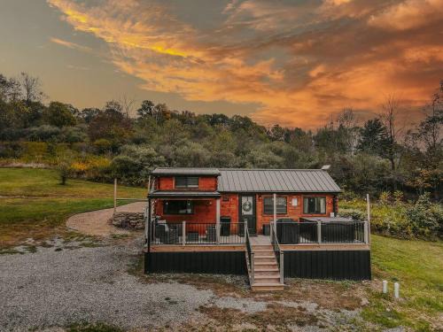 Flinton House | cozy couples getaway, Hot tub
