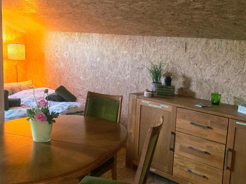 Kriens Apartment | Cozy Cow Farm Lodge