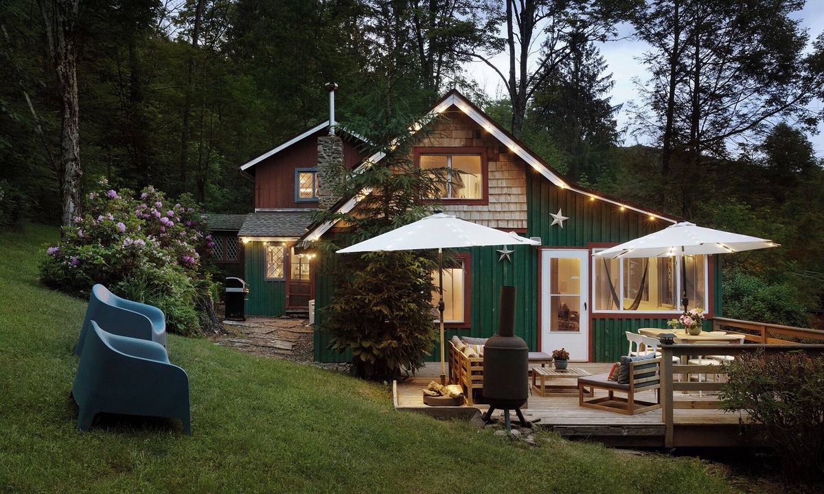 Shandaken Cabin | Cozy Creekside Cabin-Amazing Views + Fireplace, DOG FRIENDLY, 8 acres