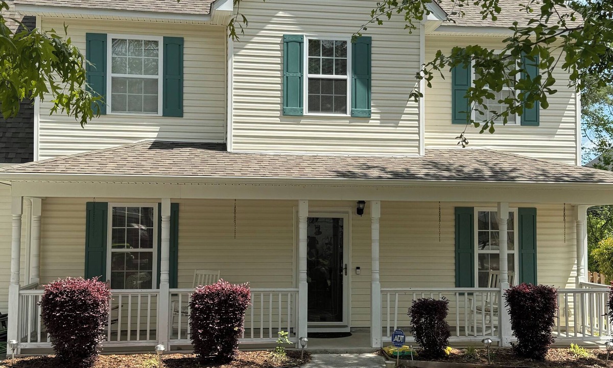 Wilmington Bed & Breakfast | Cozy Cul-De-Sac: 3BR, 2.5BA w/Multipurpose Room & Spacious Backyard