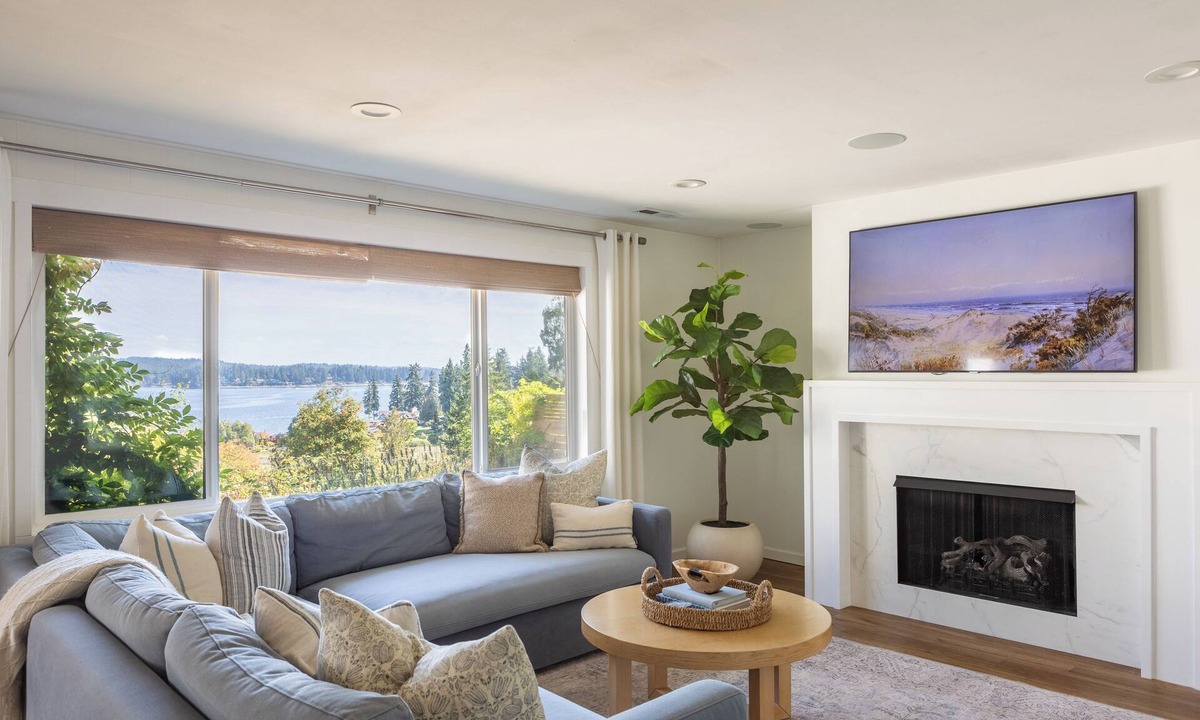 Poulsbo House | Cozy Curated Poulsbo Waterview Haven