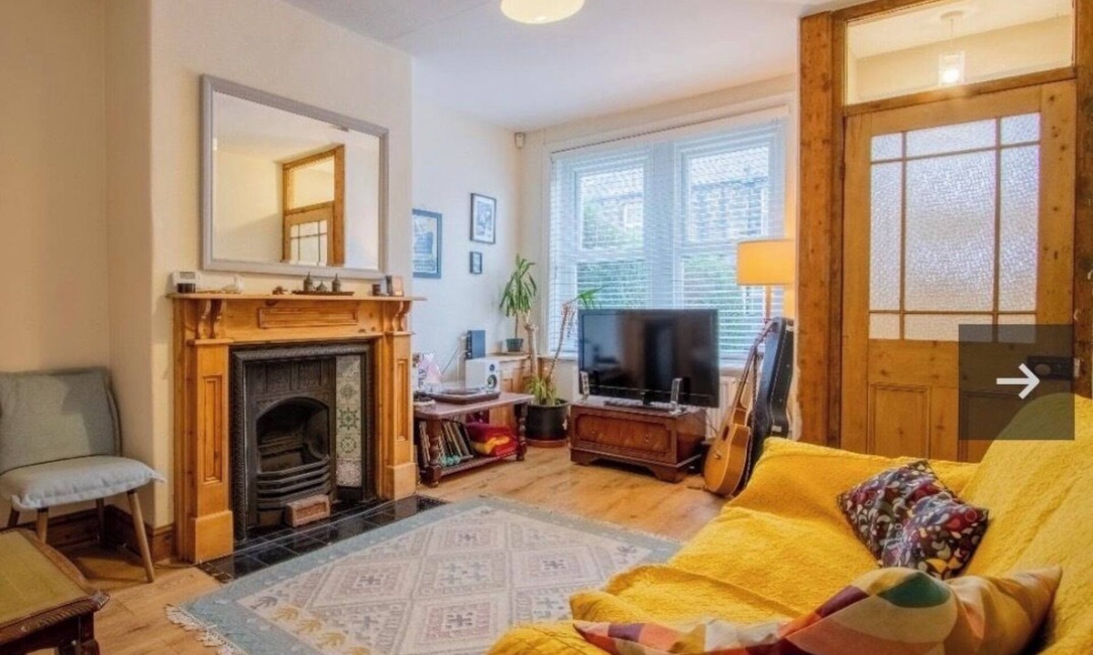 Harrogate House | Cozy Cute terrace Harlow Hill