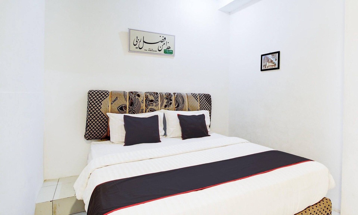 Padang House | Cozy Double Escape in Indonesia with Free WiFi