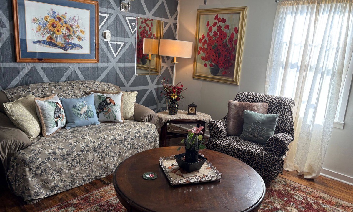 Lee's Summit House | Cozy Downtown Lees Summit Gem/3BR/2BA Home