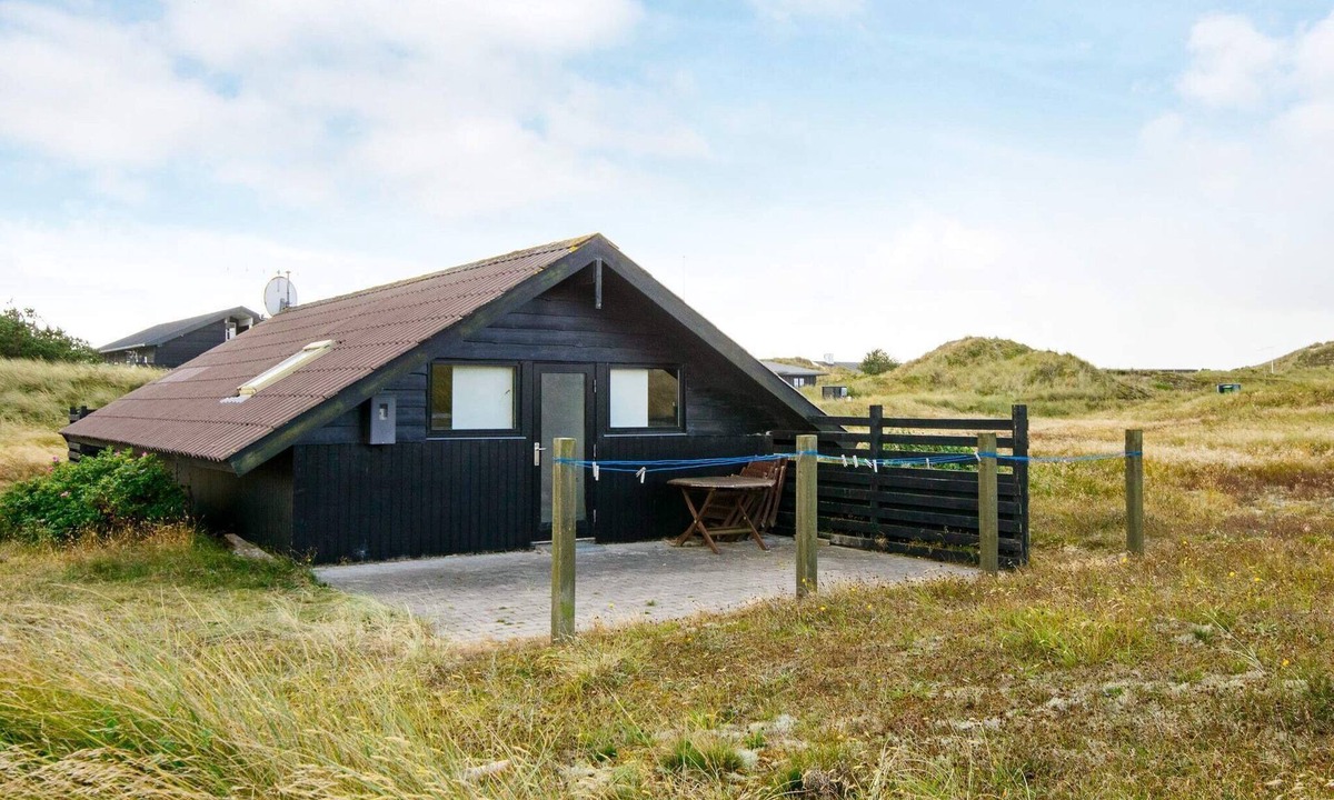 Haurvig House | Cozy Dune Cottage Retreat-By Traum