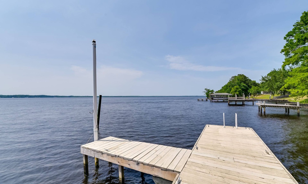 Edenton Condo | Cozy Edenton Vacation Rental w/Boat Dock Access!
