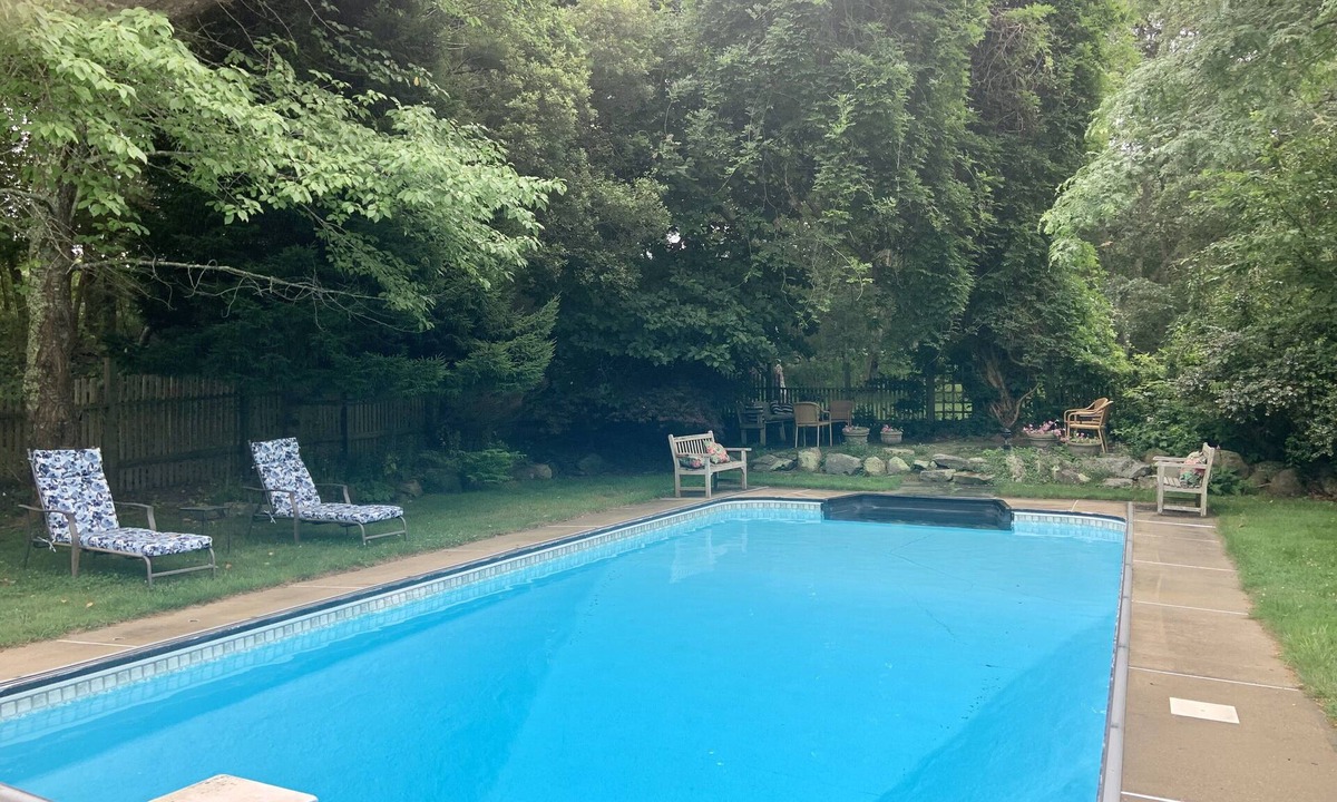 Chilmark Apartment | Cozy efficiency apartment/heated pool