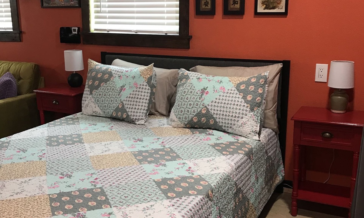 Downtown San Antonio Apartment | Cozy Efficiency Studio/B near DownTown