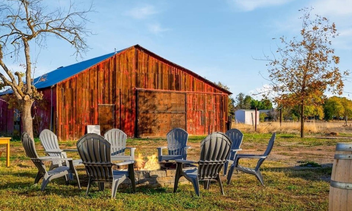 Elverta House | Cozy Elverta Ranchette On 2-Acres! Pet Friendly!