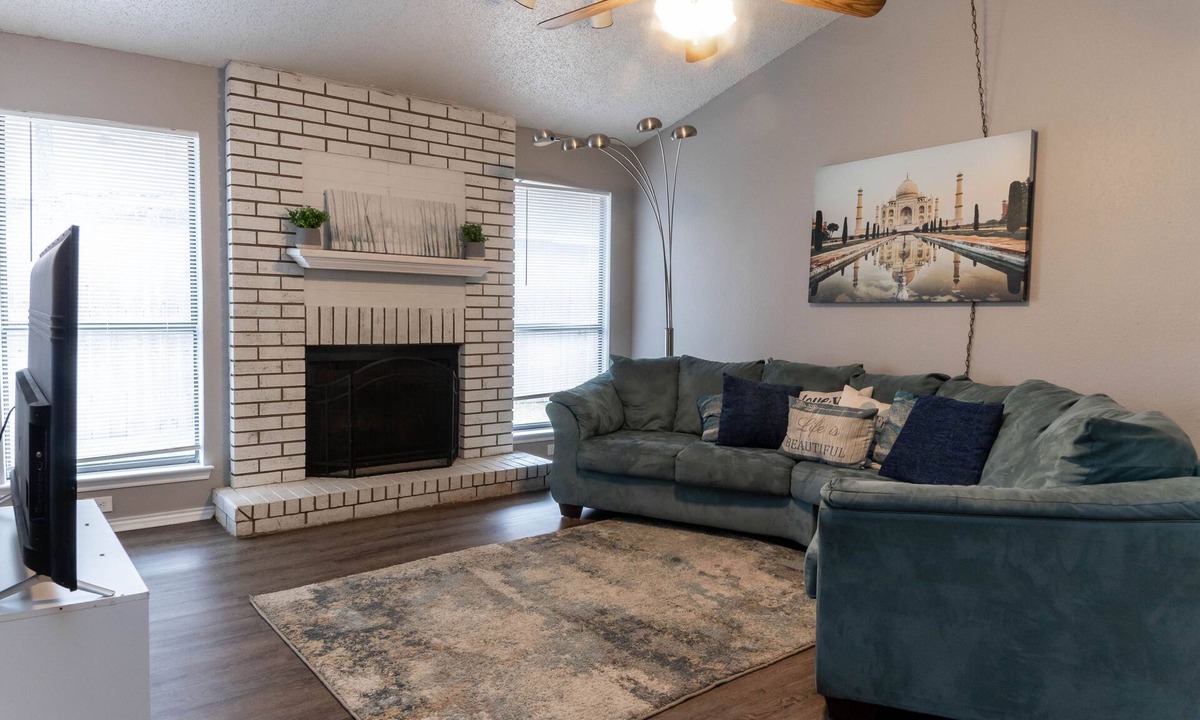 Killeen House | Cozy Family Home