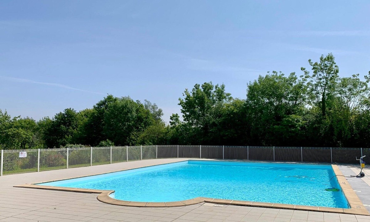 Moutiers-Sous-Chantemerle House | Cozy Cottage Retreat for Two