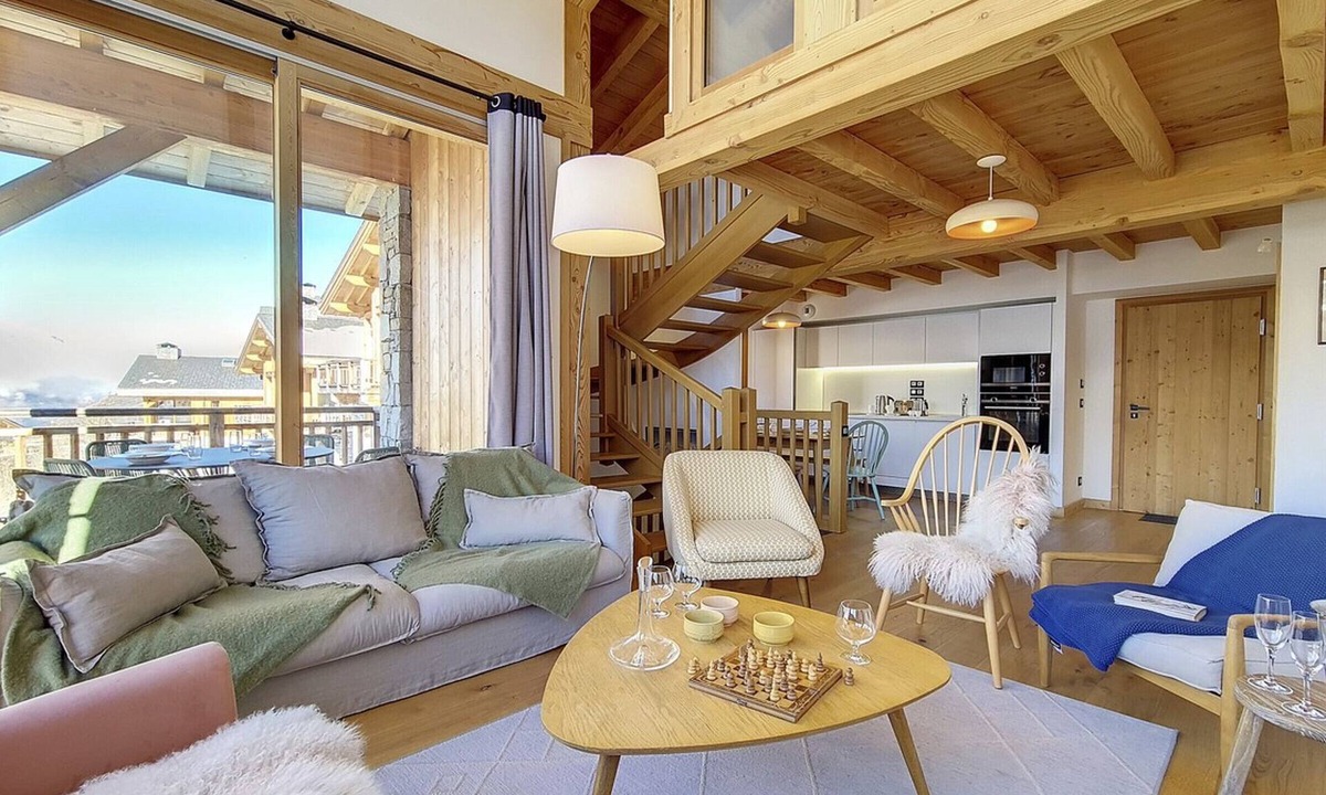 Saint-Martin-de-Belleville Ski Chalet | Cozy chalet ski-in access, wifi and parking