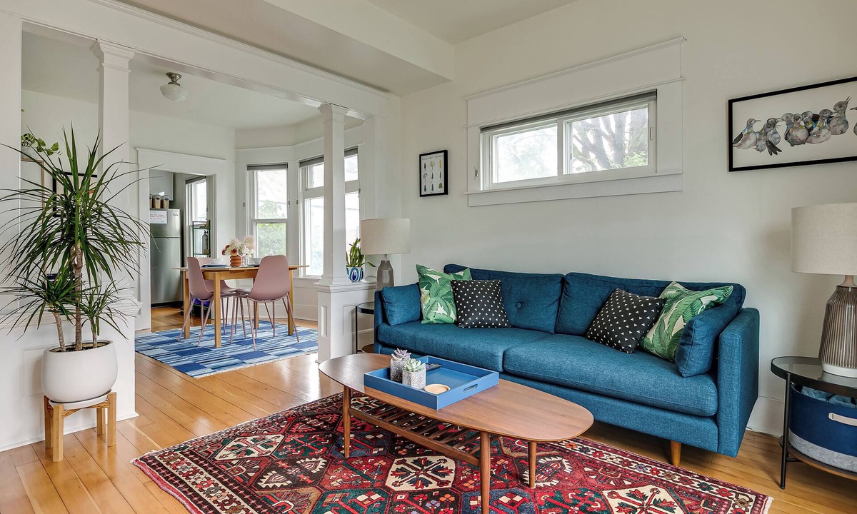 Georgetown Apartment | Cozy Georgetown Apartment