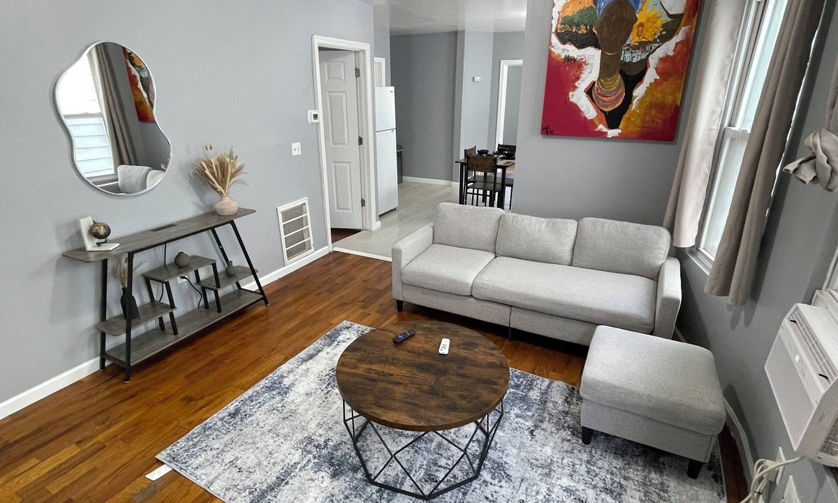 Weequahic Apartment | Cozy Getaway located in Newark, New Jersey