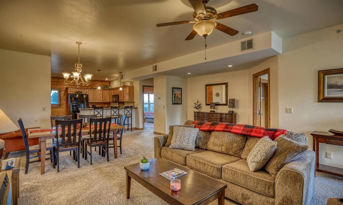 Pagosa Springs Condo | Cozy Golf course condo with A/C