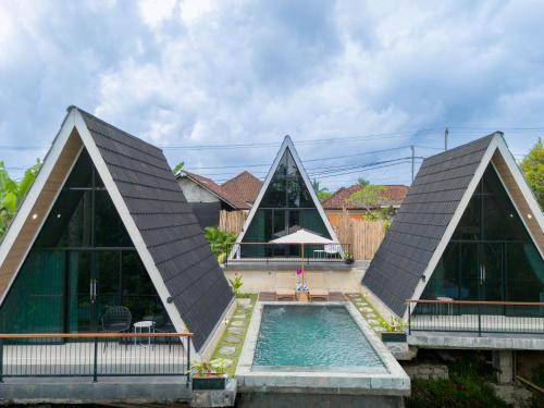 Kedewatan Cabin | Cozy GreenTaraValleyUbud