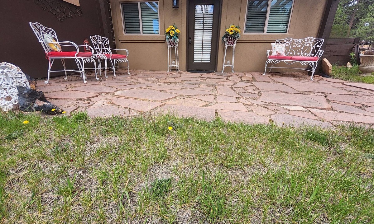 Woodland Park House | Cozy guest apartment conveniently located to all Woodland Park attractions