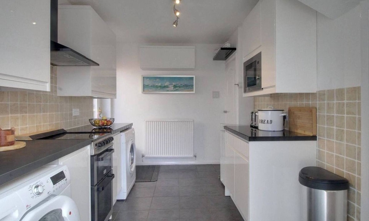 Rushmoor District House | Cozy Guest Room in Aldershot Perfect for Solo Travellers