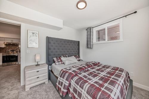 Evanston House | Cozy guest suite