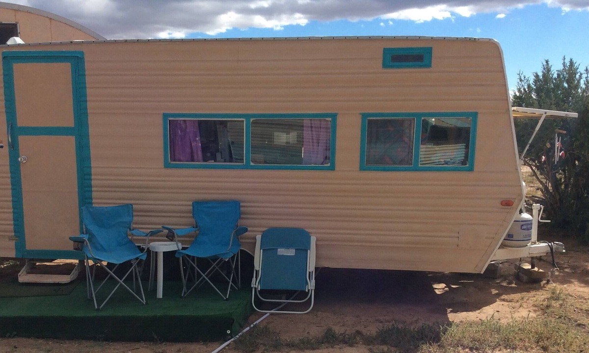 Agua Fria House | Cozy Gypsy Caravan with Llamas and Beautiful Views