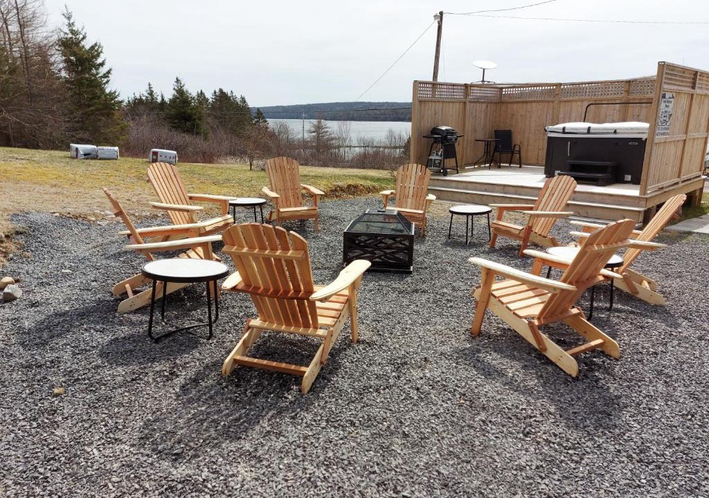 Goldboro Villa | Cozy Harbour House