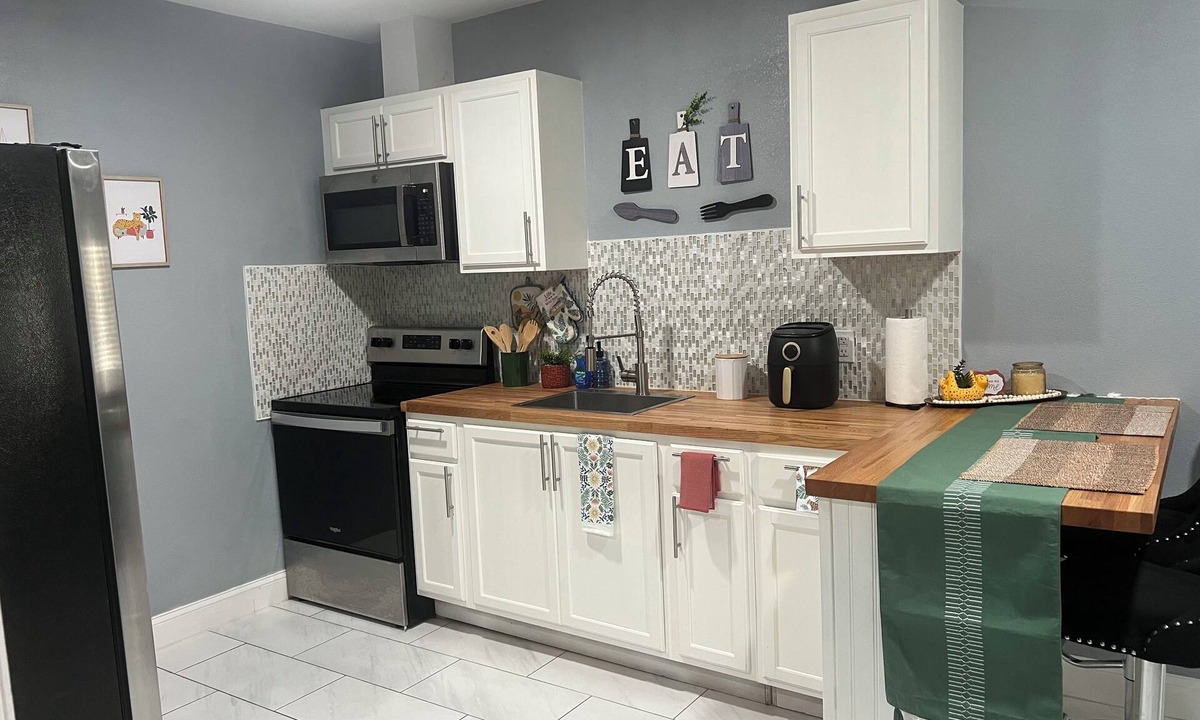 Cypress Gardens Apartment | Cozy Haven Apartment