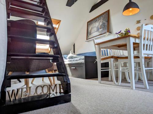 Kastrup Apartment | Cozy Haven CPH - Bright small rooms, easy public transport