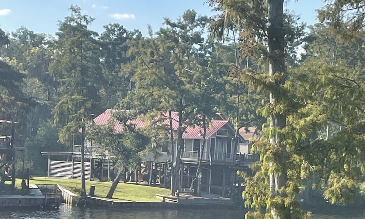 Lake Charles Cottage | Cozy Hideaway on the Calcasieu River