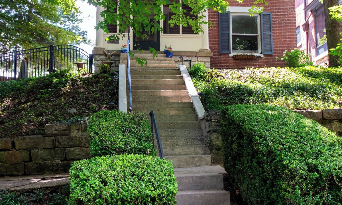 Cherokee Triangle House | Cozy Highlands home, modern updates, abundant trees & light, prime location