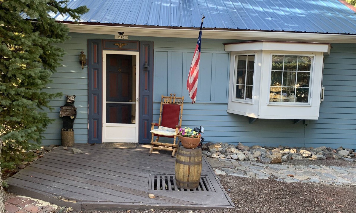 Georgetown House | Cozy Historic Cottage