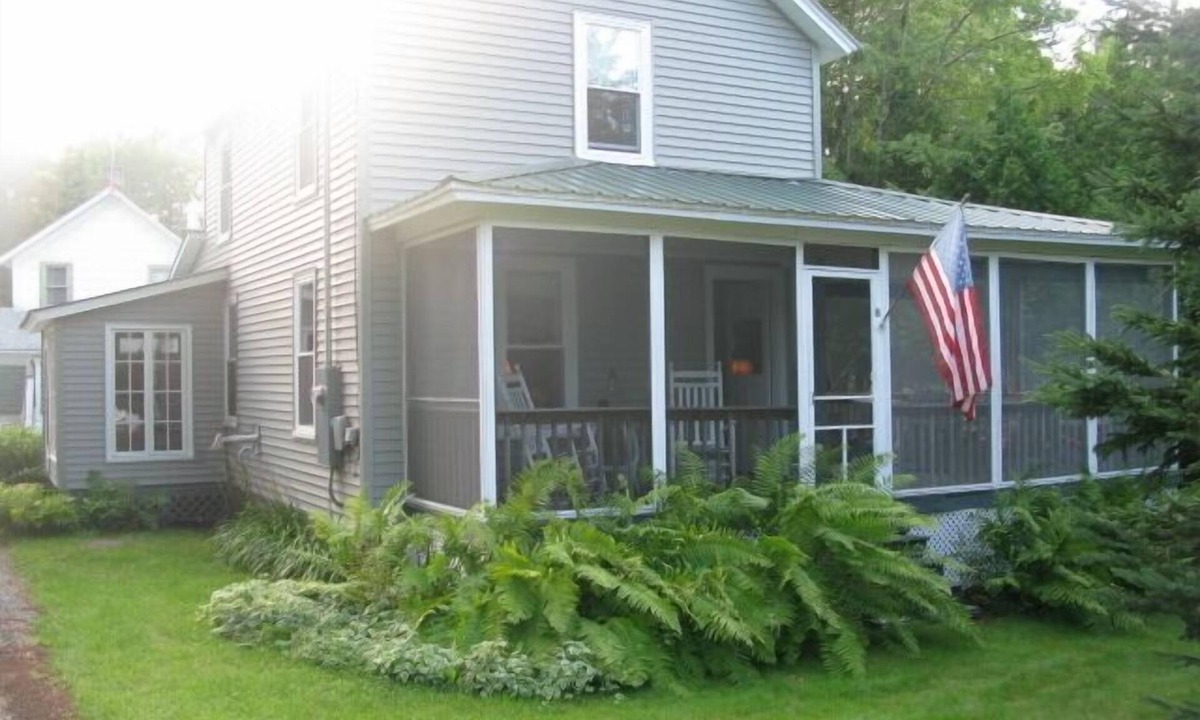 Wanakena Cottage | Cozy Historic Cottage Built in 1902