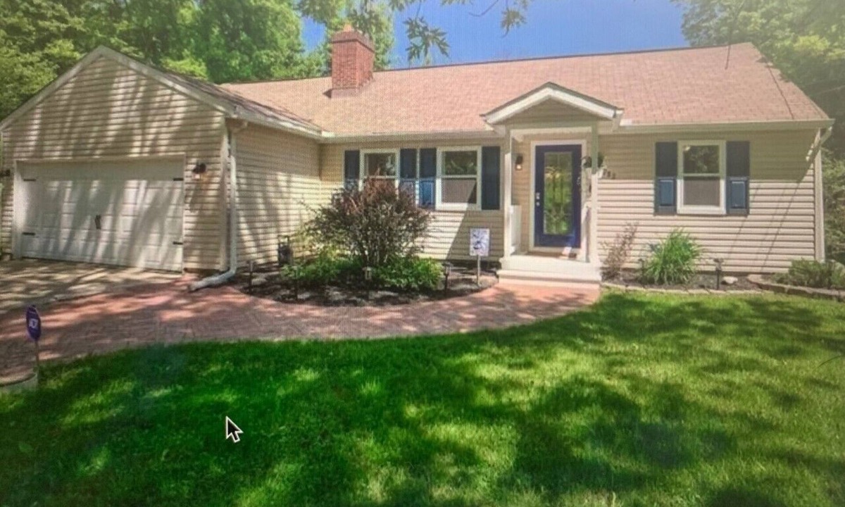 Hudson House | Cozy Historical Hudson