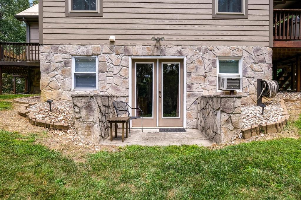 Ingles Apartment | Cozy Hiwassee Vacation Rental w/Yard