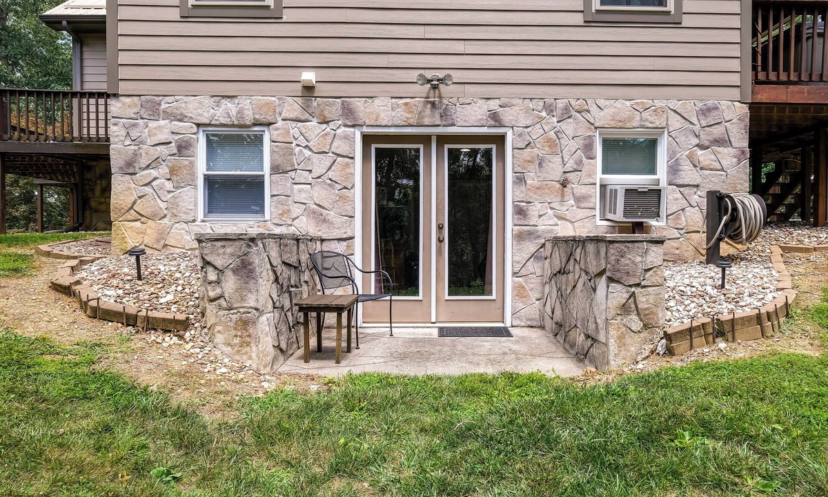 Ingles Apartment | Cozy Hiwassee Vacation Rental w/Yard