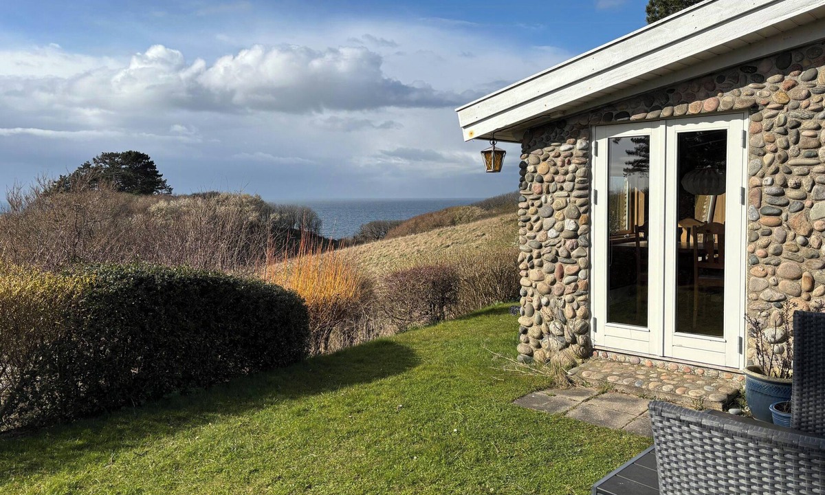 Klint House | Cozy holiday home with sea views