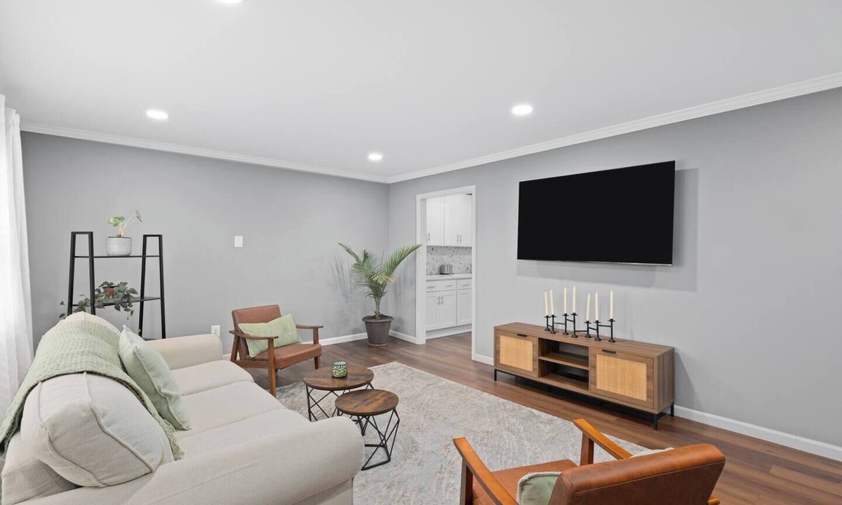 Ridgefield Park Apartment | Cozy Home, 17 min from NYC, 2 Parking Spaces