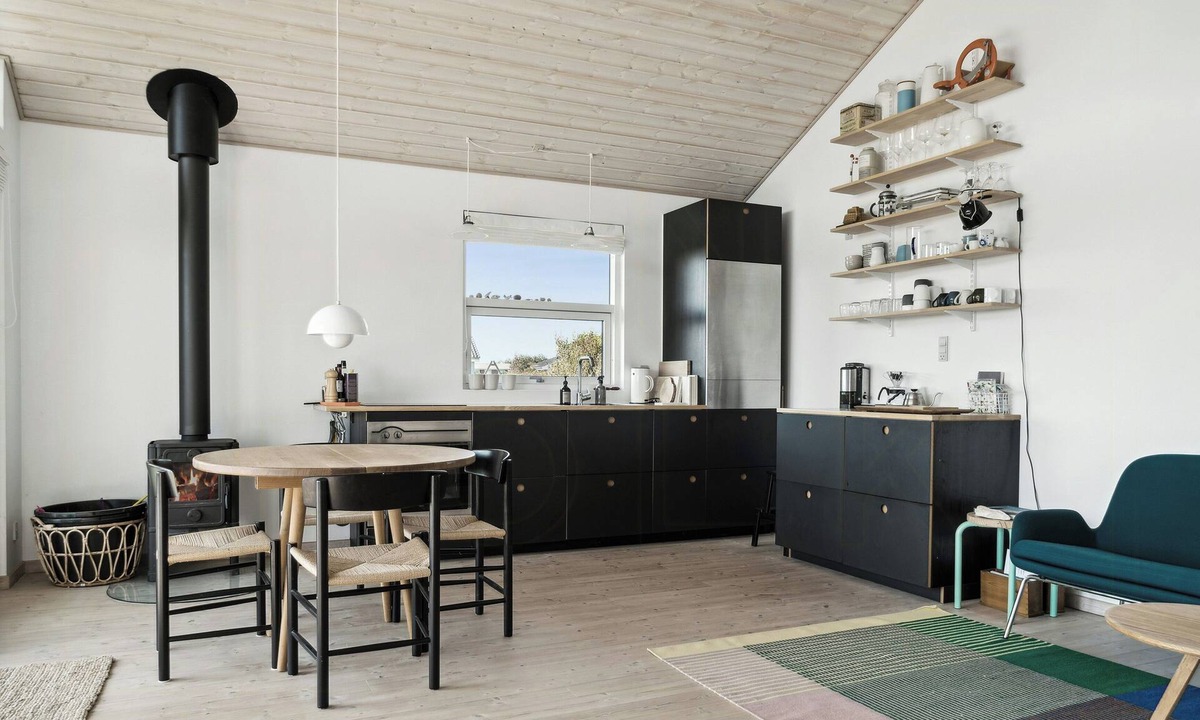 Snedsted House | Cozy home by Limfjord with bathing jetty