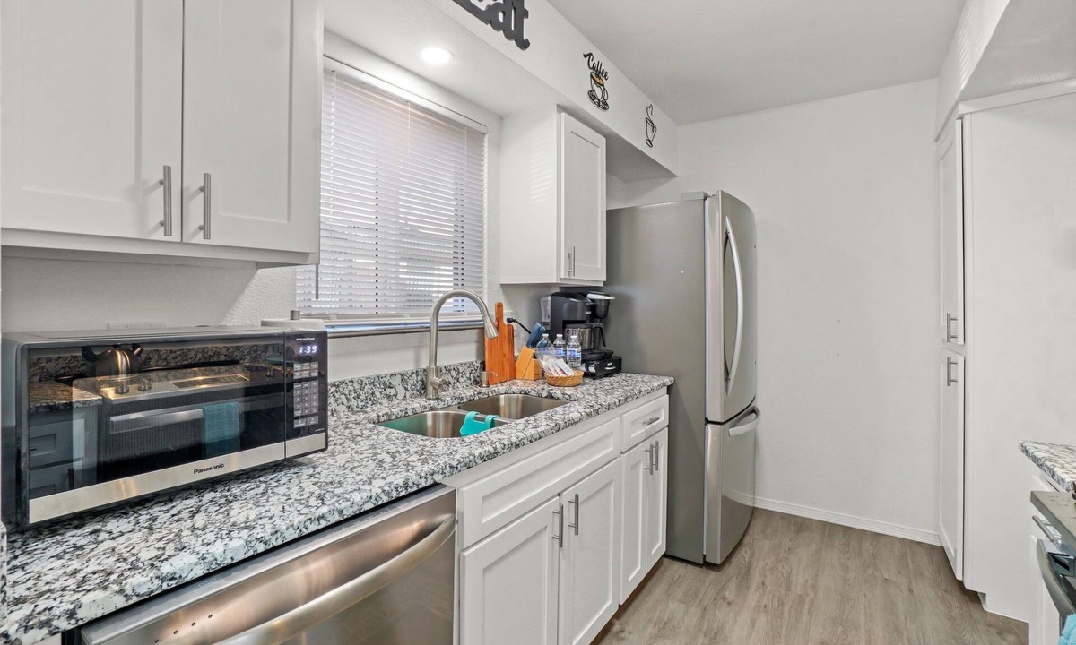 Northeast El Paso House | Cozy home close to Fort Bliss, Painted Dunes, US-54 & Loop 375 - Trans Mountain