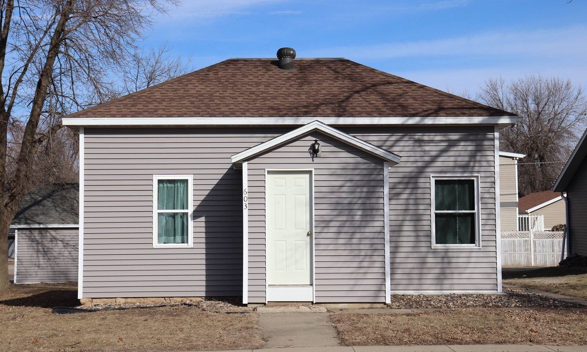 Hull House | Cozy Home for 4