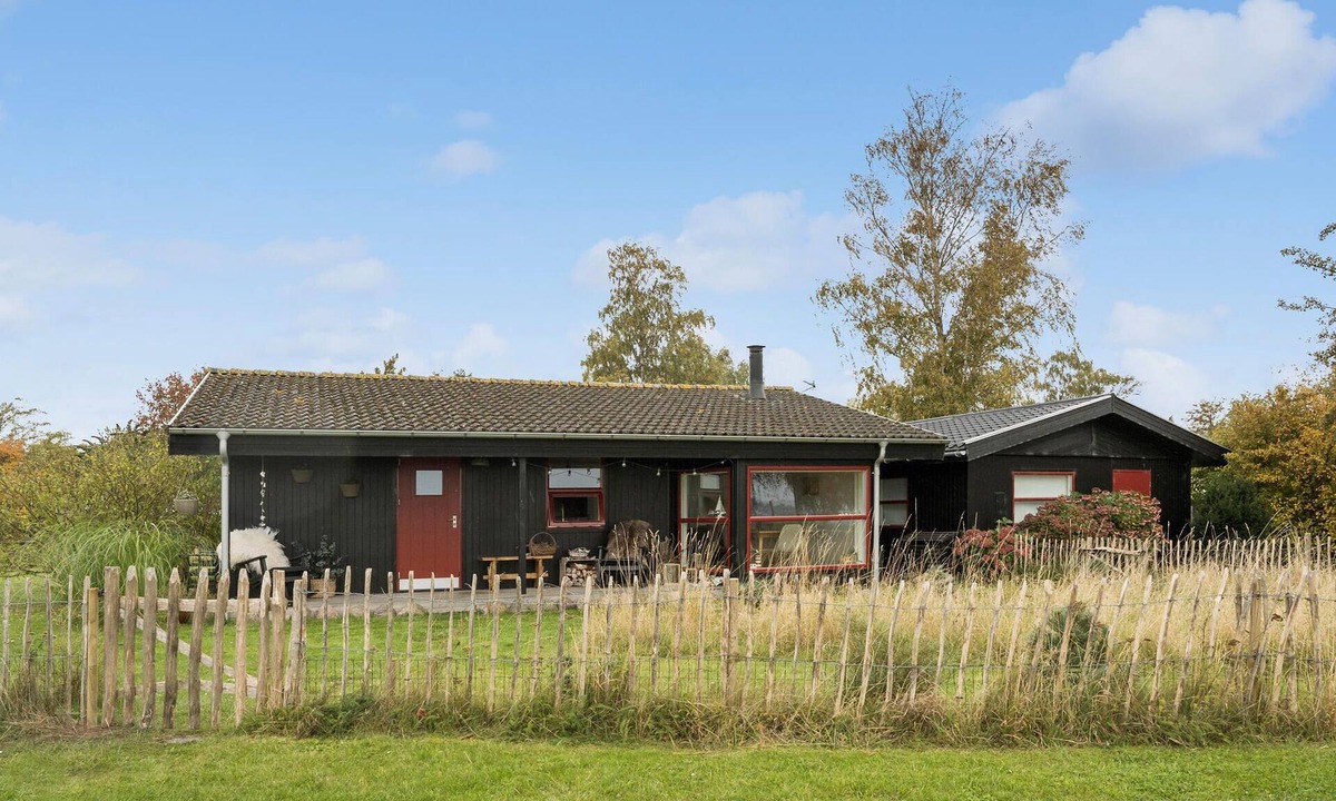 Maribo House | Cozy home in Askø with WiFi