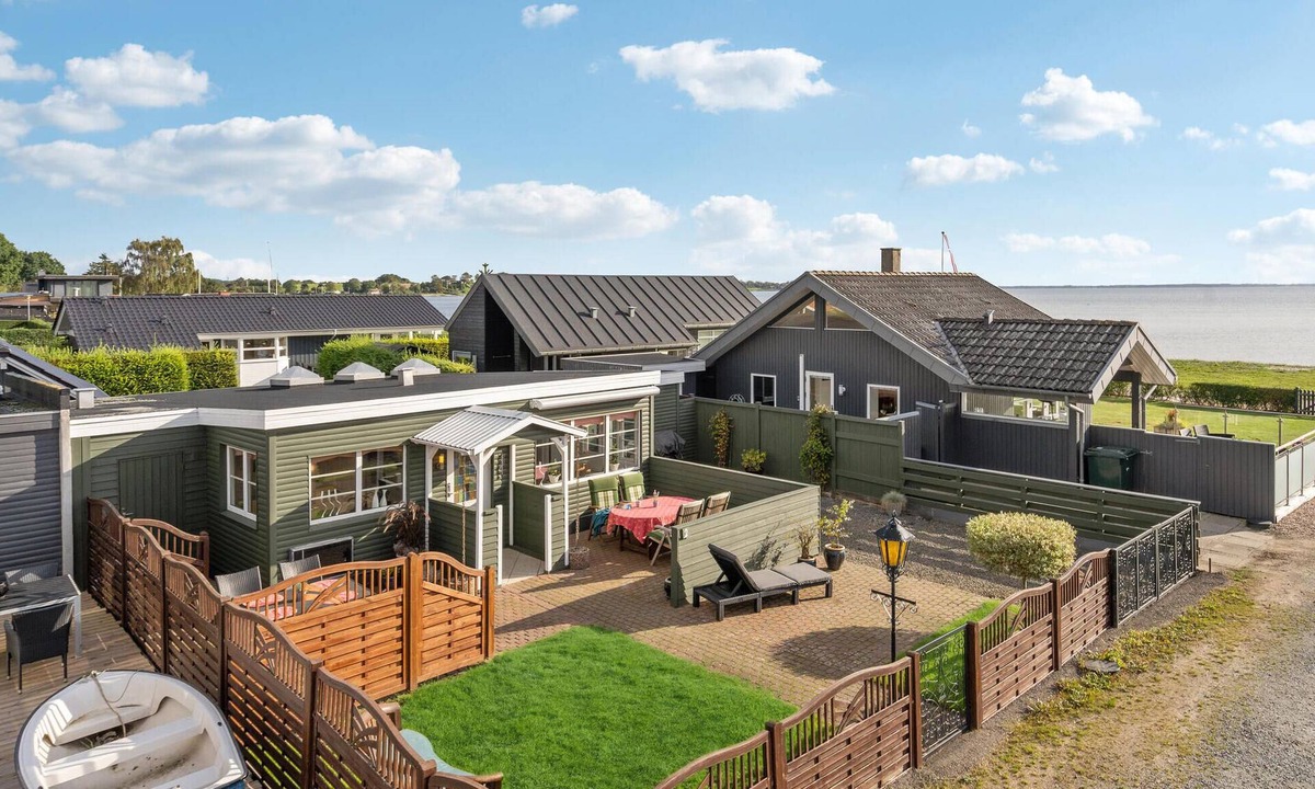 Bjert House | Cozy home in Bjert with WiFi